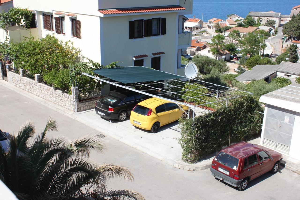 Apartments With A Parking Space Mali Lošinj Eksteriør billede