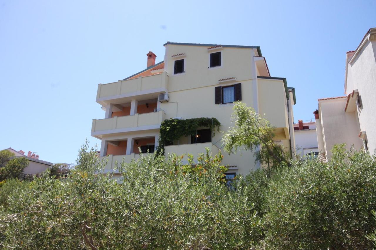 Apartments With A Parking Space Mali Lošinj Eksteriør billede